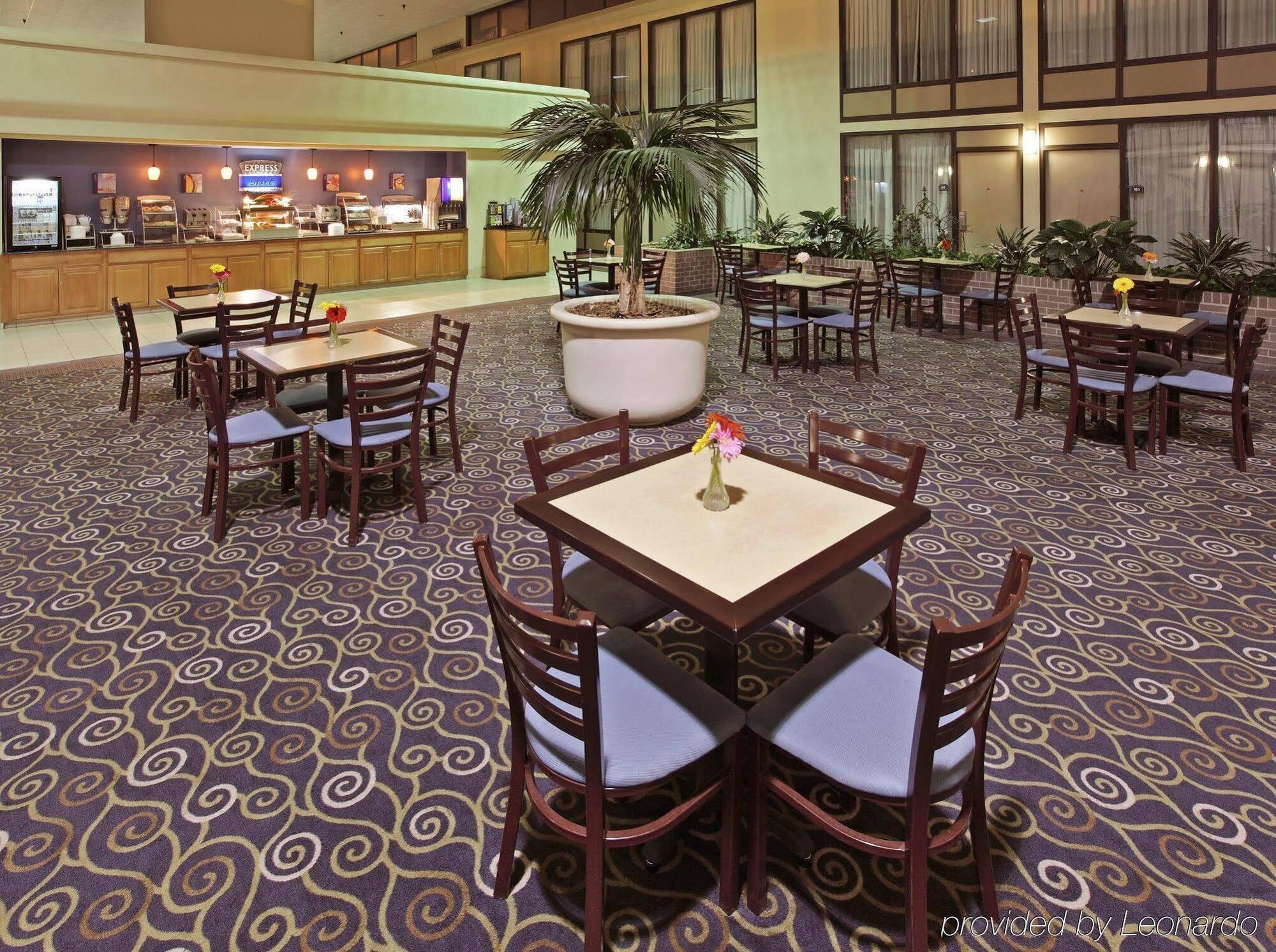 Holiday Inn Express Little Rock-Airport By Ihg Exterior foto